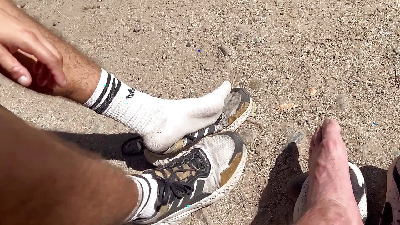 Foot Fetish & Piss on the Street.