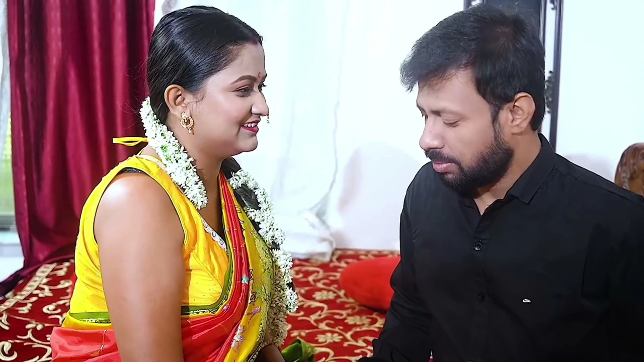 Bhabhi ki soteli behen ko gand me hath daal ke josh jga diya