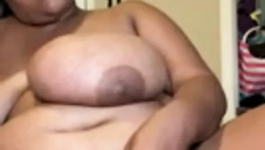 Solo bbw huge tits rubbing pussy with dildo