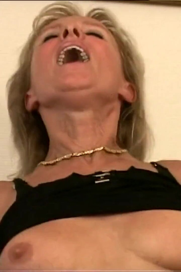 Interracial Wild Sex with a Nasty Granny in Love