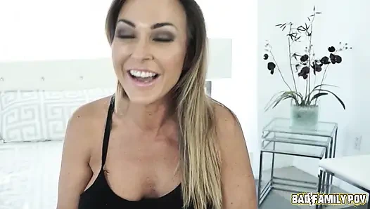 BadFamilyPOV - aubrey black sehnt sich nach dem massiven schwarzen schwanz ihres stiefbruers