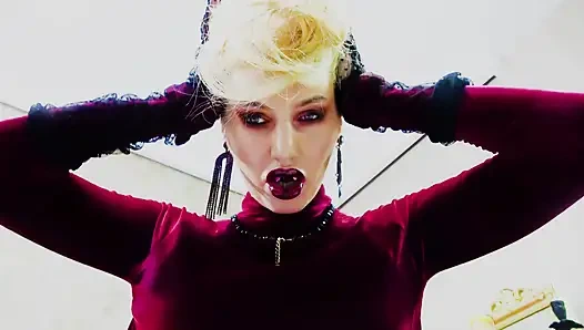 Gigitan lipstik vinylgloss