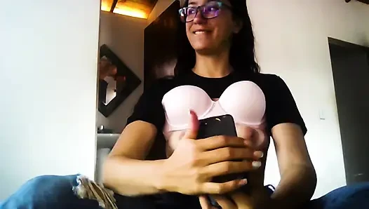 Video seks erotis gadis latina di depan umum