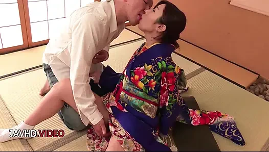 Ayumi Shinoda Sizzles with Sensual Kimono Blowjob Show on Camera