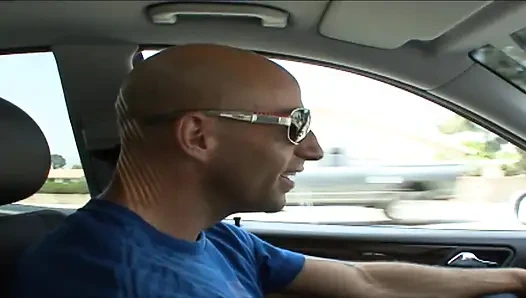 Великолепная сочная верблюжья лапка девчонки пульсирует широко раскрытой для толстого шеста подпрыгивает