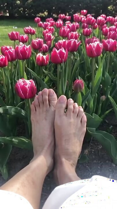 Melove with her Small Feet Outdoor in the Garden