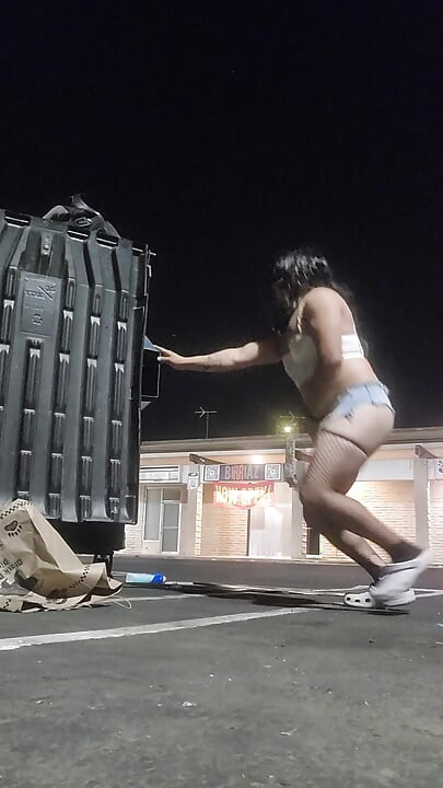 Crossdress Sissy slut public