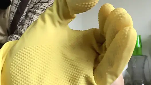 At Easter, the Sperm Will Be Pumped Out! Even with Milking Gloves if Necessary! Lady Victoria Valente