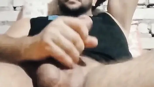 Ağır çekimde taşaklarım sallanıyor