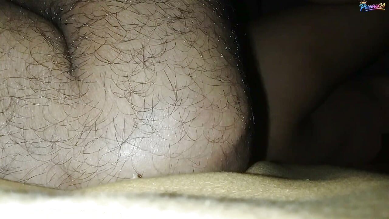 Desi Bhabhi futută hardcore în dormitor, cel mai fierbinte videoclip sexual recent