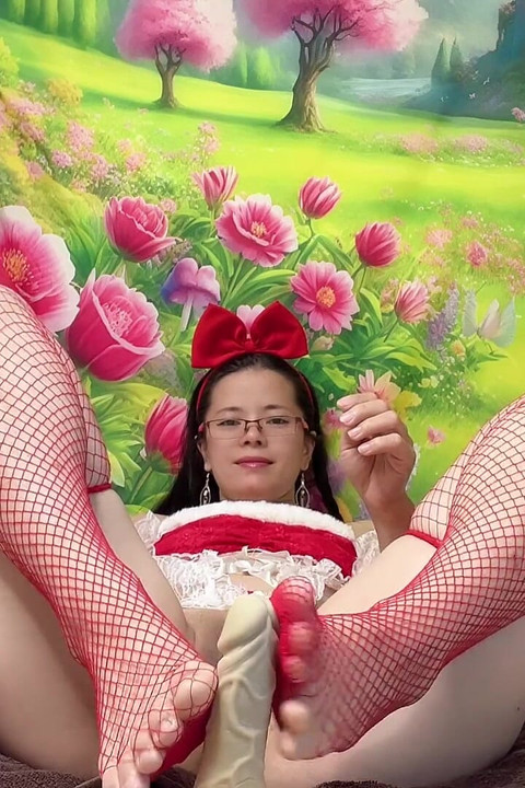 Laying Back Show Pussy Nice