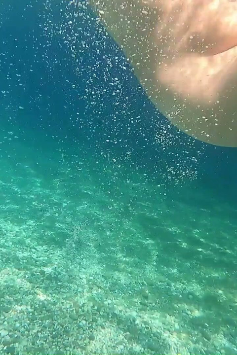 Kinky Couple - Curvy Big Ass Sardinia Beach
