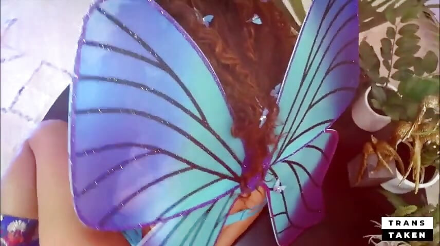 Latina trans diosa Eva Maxim obtiene gran polla