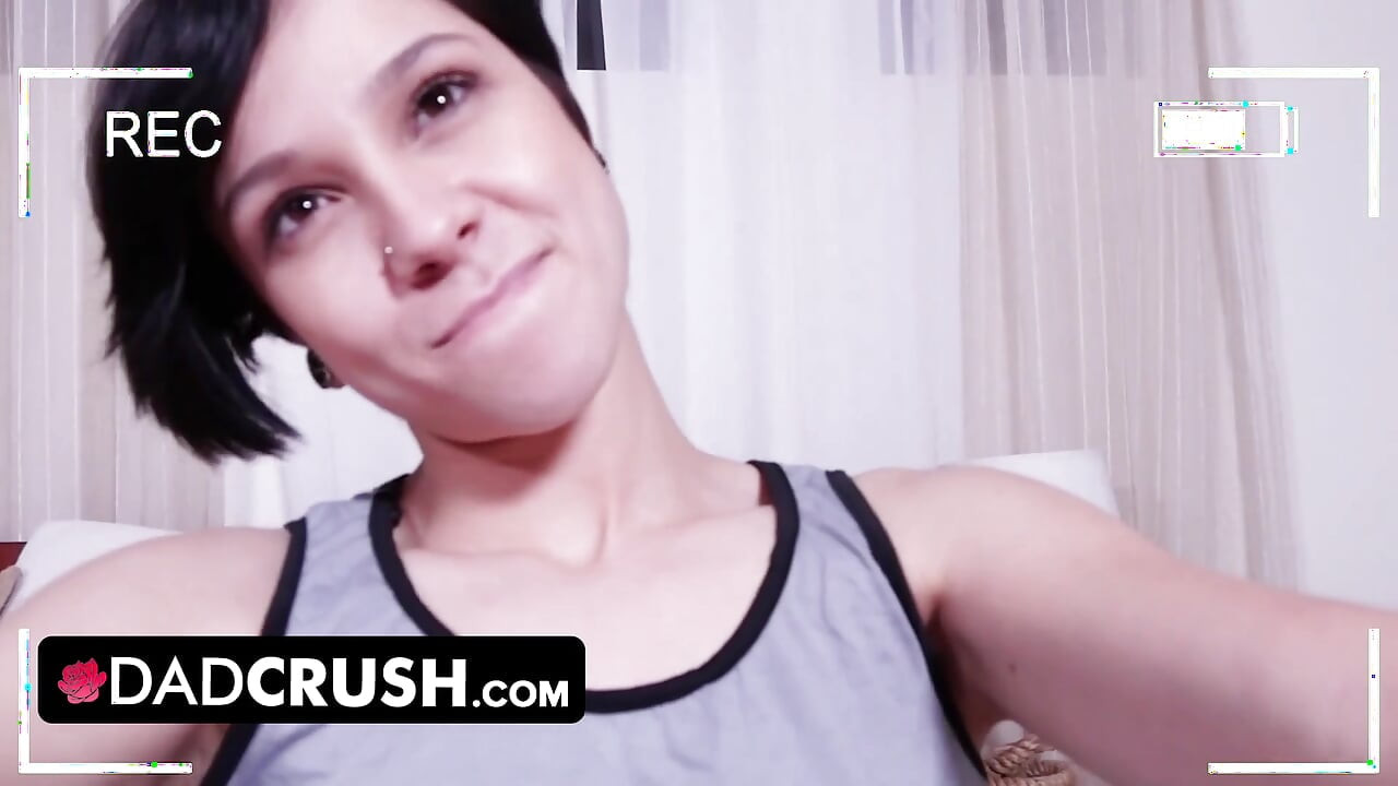 DadCrush - WRONG NUMBER! Horny stepdaughter sends her stepdad nudies by mistake and makes him cum