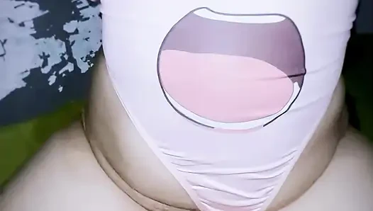 Baldızımın odasına yürüdüm ve olan bu