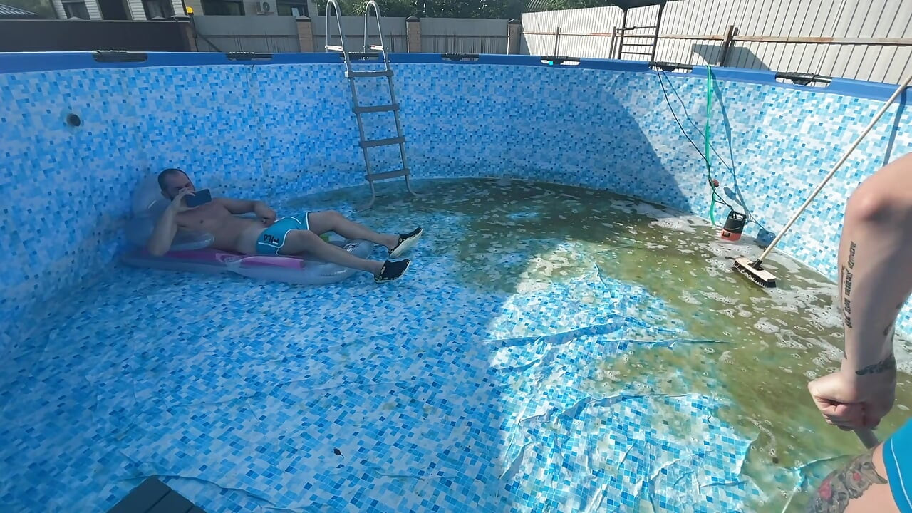 Pool Fucking - Public Sex