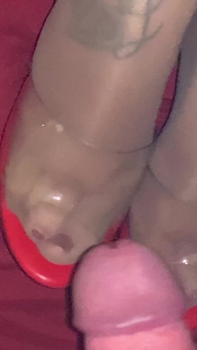 Spectacular moment from "Do you like to cum on my feet? Play with me on Stripchat... search Tights"