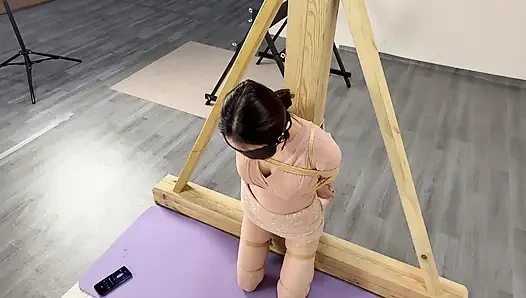 Fan Ol Bondage & Senjata Ajaib Klimaks 10 Kali