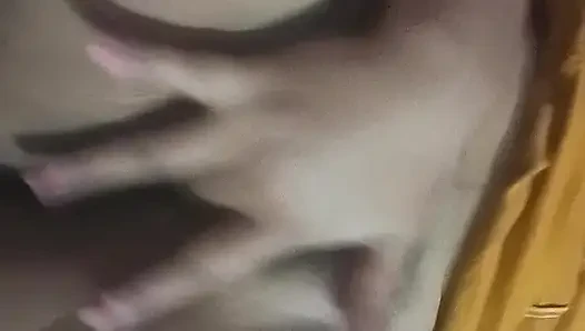 Jab desi bhabhi ko lagi chut me aag  part 1