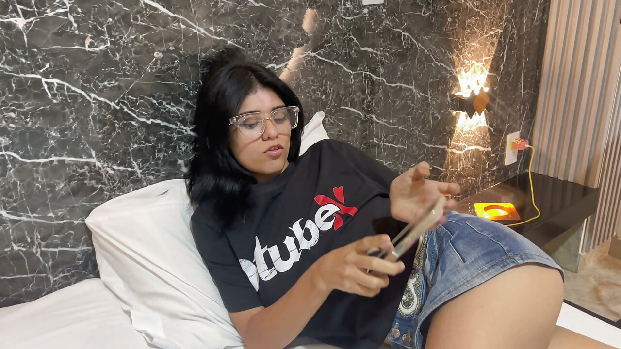 GAROTA QUER PARTICIPAR DE CASTING PORNÔ
