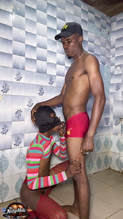 Femboy colorido saca la leche de la pija grande del activo
