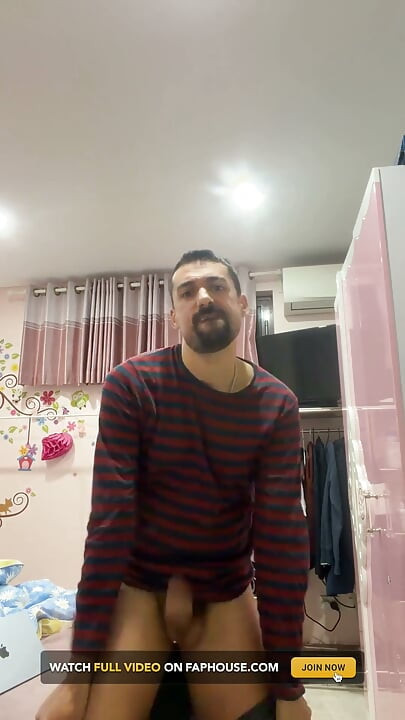 Hot Stepdaddy Jerking off Nuts Like Crazy