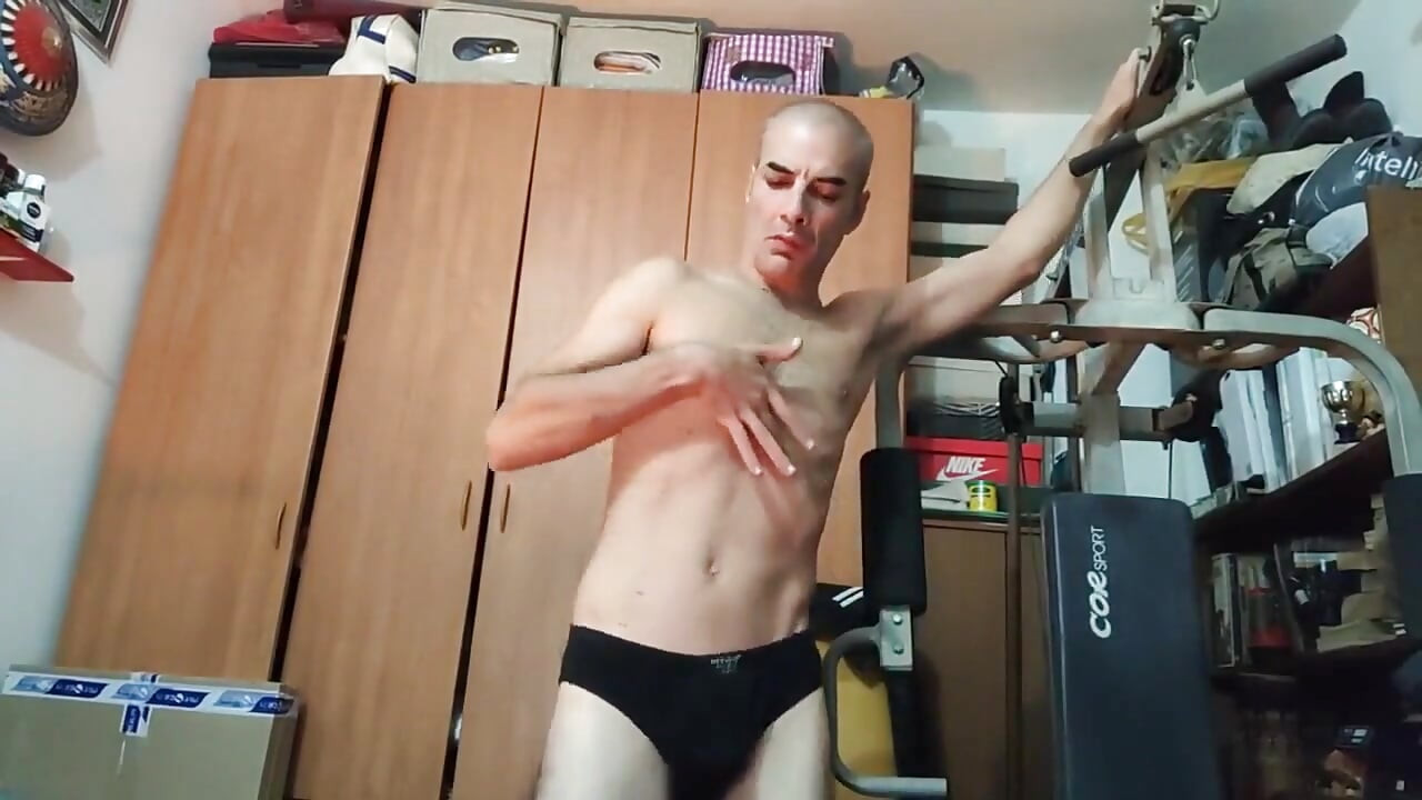 Streep my body on my gym