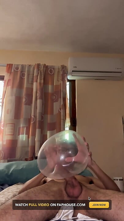 Fucking a Condom and Rich Cumshot