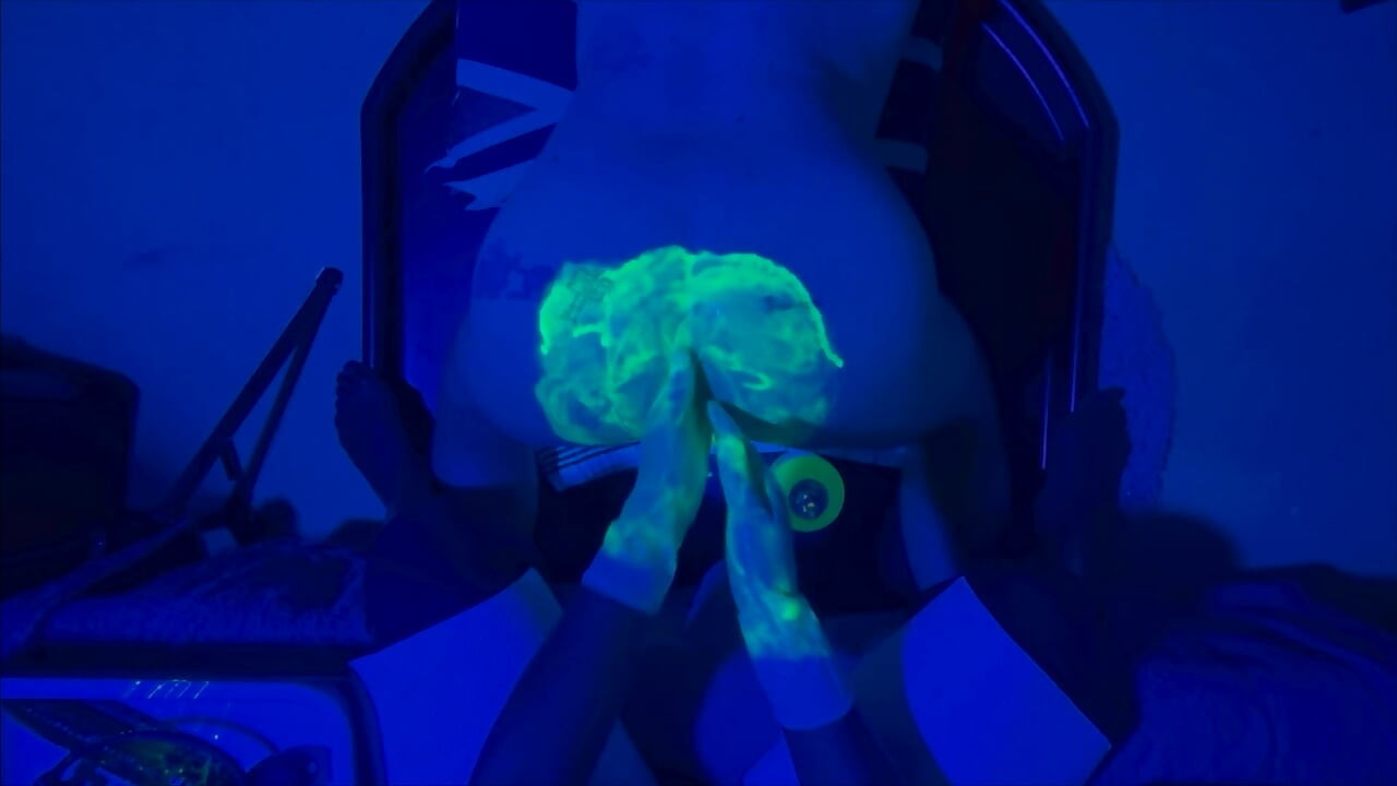 Ultraviolet anal punishment