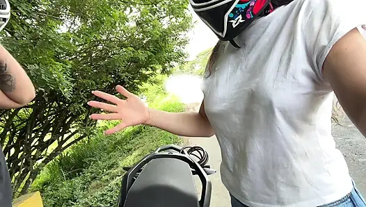 Mein stiefvater holt mich nach dem college ab, um mir zu lehren, wie man fickt