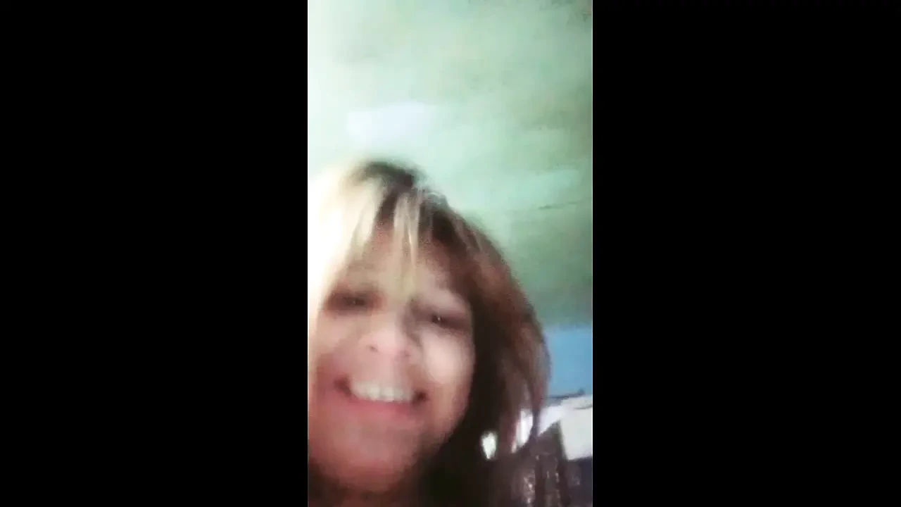 和已婚女人在床上