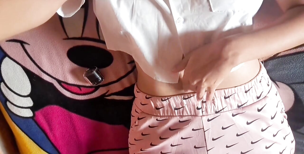 ฉันฮอตมากสําหรับโต๊ะนี้! ถึงจุดสุดยอดอย่างเข้มข้น! หนังโป๊ถูหีฟรี