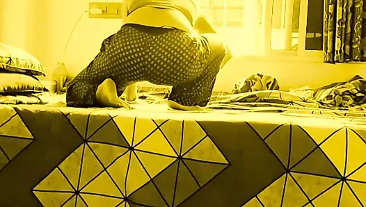 Hard fucking my sweet bhabi with beautiful Sharee at your home.