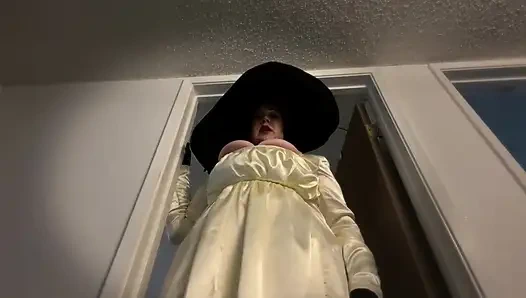 Hamile Bayan Dimitrescu