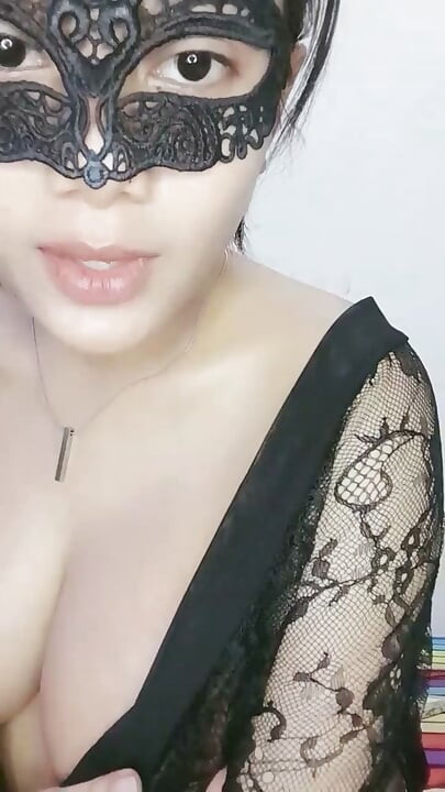 Linda Indo Masturbando para Ejacular