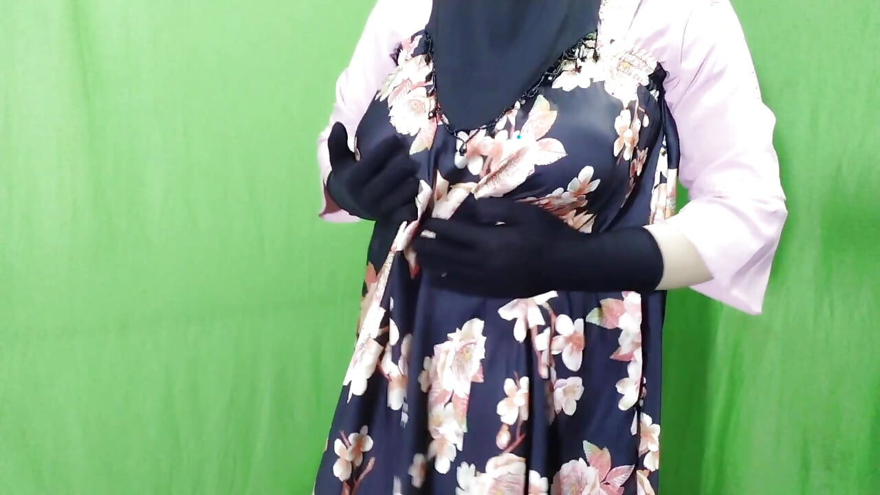 Muslim Hijabi Beautiful Housewife Fucking with Neighbor - With Clear Bangla Audio