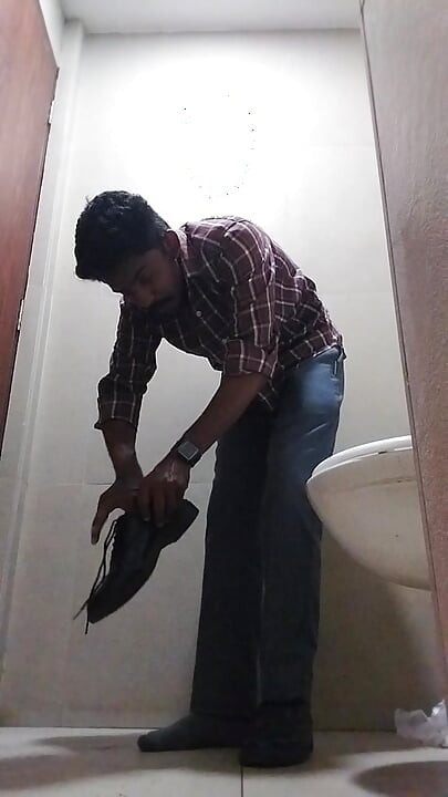 HeadmasterDumbFag Shithin Workplace Bathroom