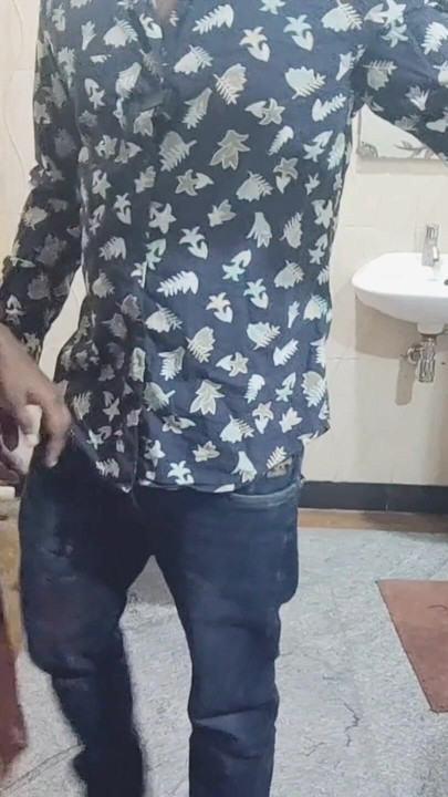 "नवविवाहित युवा लड़की जूली के साथ डिलीवरी बॉयज सेक्स" से शानदार क्षण