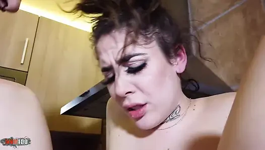 İspanyol esmer Mia Doll ilk oyuncu seçmelerinde - sakso ve yüze boşalma