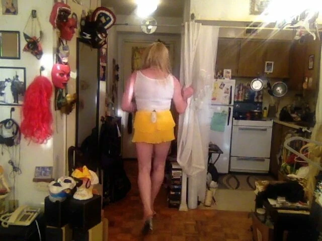 TONETTA FARTS BIG TIME