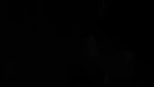 Чернокожей милфе нужен сливки в ее кофе