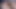 Schwarzhaariges Mädchen posiert für ihr Snapchat