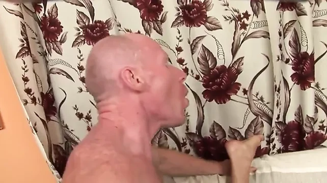 mature woman addicted to anal