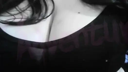 hotwife otaku streberin beobachtet Hentai beim spielen mit ihren dicken titten # 4