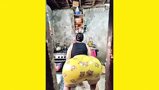 She dances well slutty with her yellow skirt