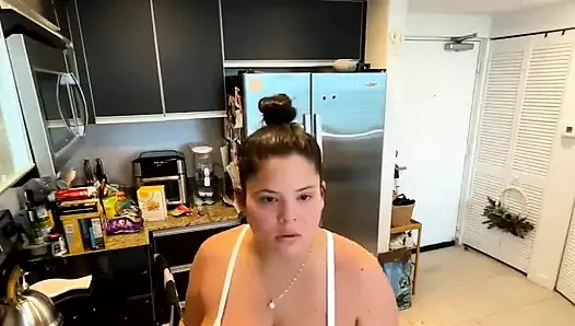 Dani Valentina ile canlı yayın
