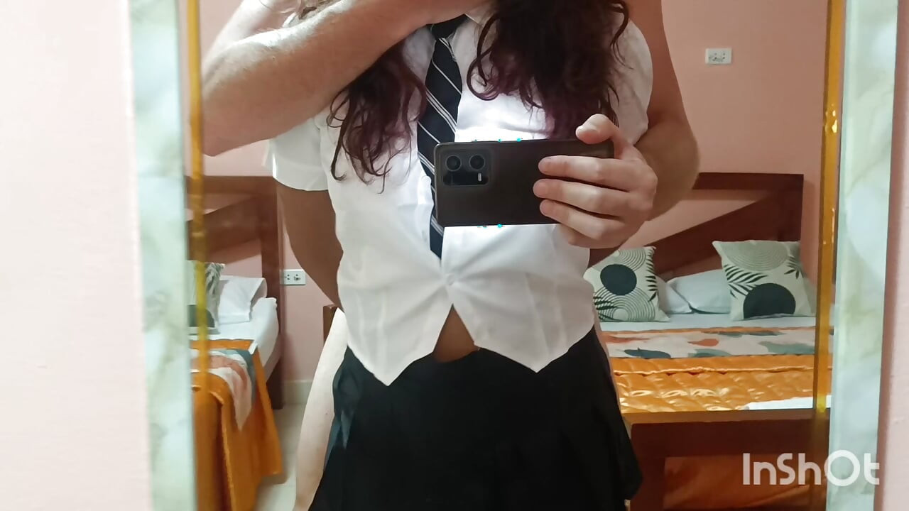 拉丁女學生塞萊斯特失去童貞