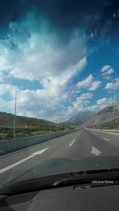 Pișare de vacanță și dușuri aurii, partea a II-a