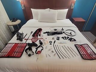 Koleksi mainan seks lengkapku di ranjang hotel Dallas