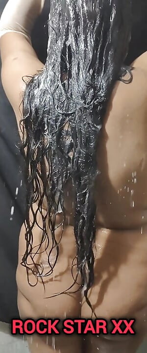 Desi Mallu Stepsister Full nude Showering